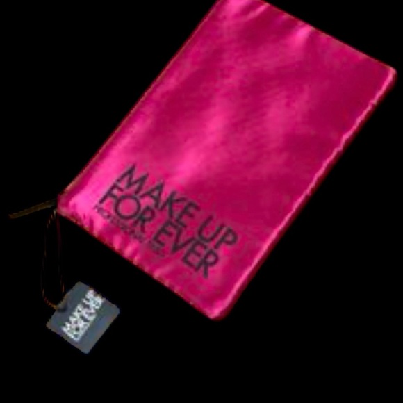 NWT MAKE UP FOR EVER Satin Fuchsia pink on the go glam makeup bag - Picture 3 of 9
